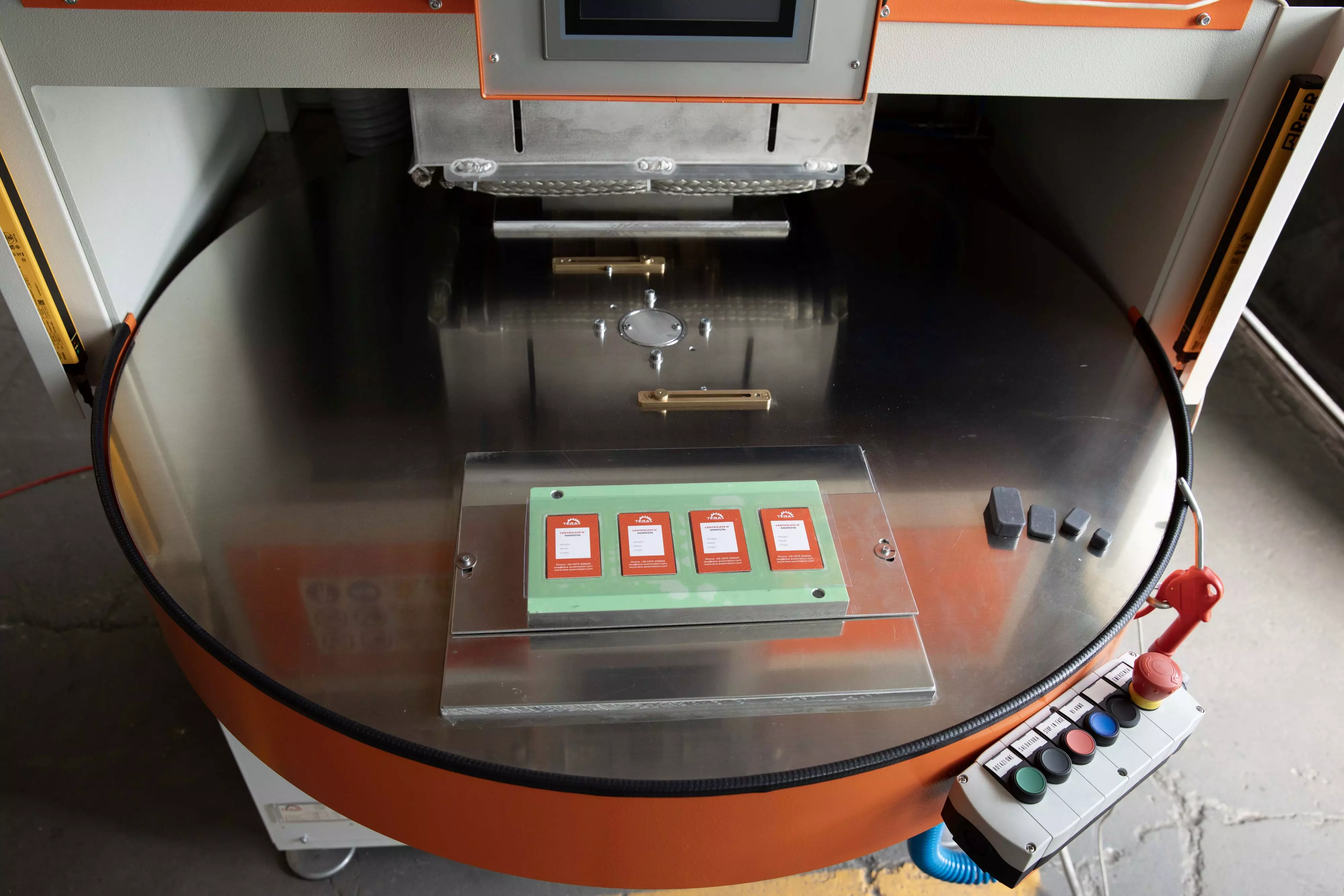 HOW DOES T-BLISTER MACHINE WORK?