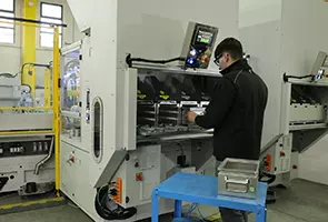 COME FUNZIONA IL SISTEMA T-COMPACT LOADER™?